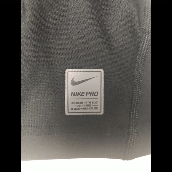 Nike Pro Hyperstrong Sleeveless Compression 4-Pad - Picture 2 of 8